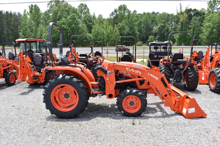 Kubota L3302DT