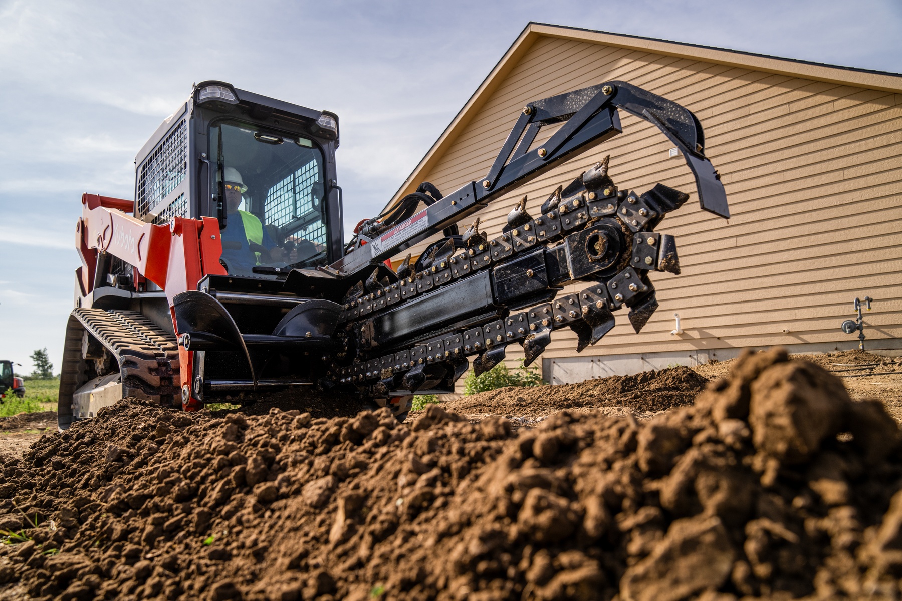 TR SERIES TRENCHERS - Dixie Kubota