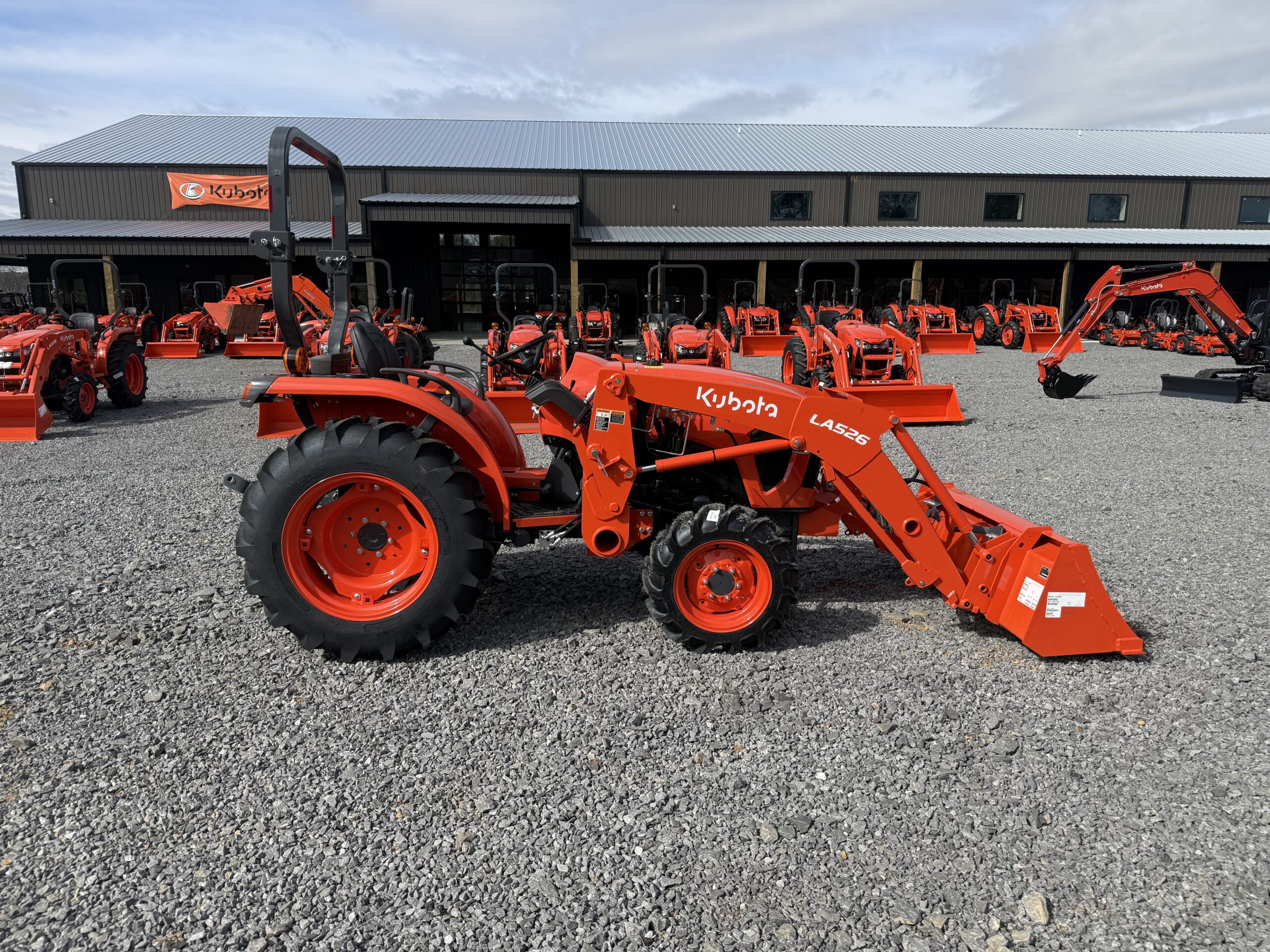 Kubota L2502HST - Dixie Kubota